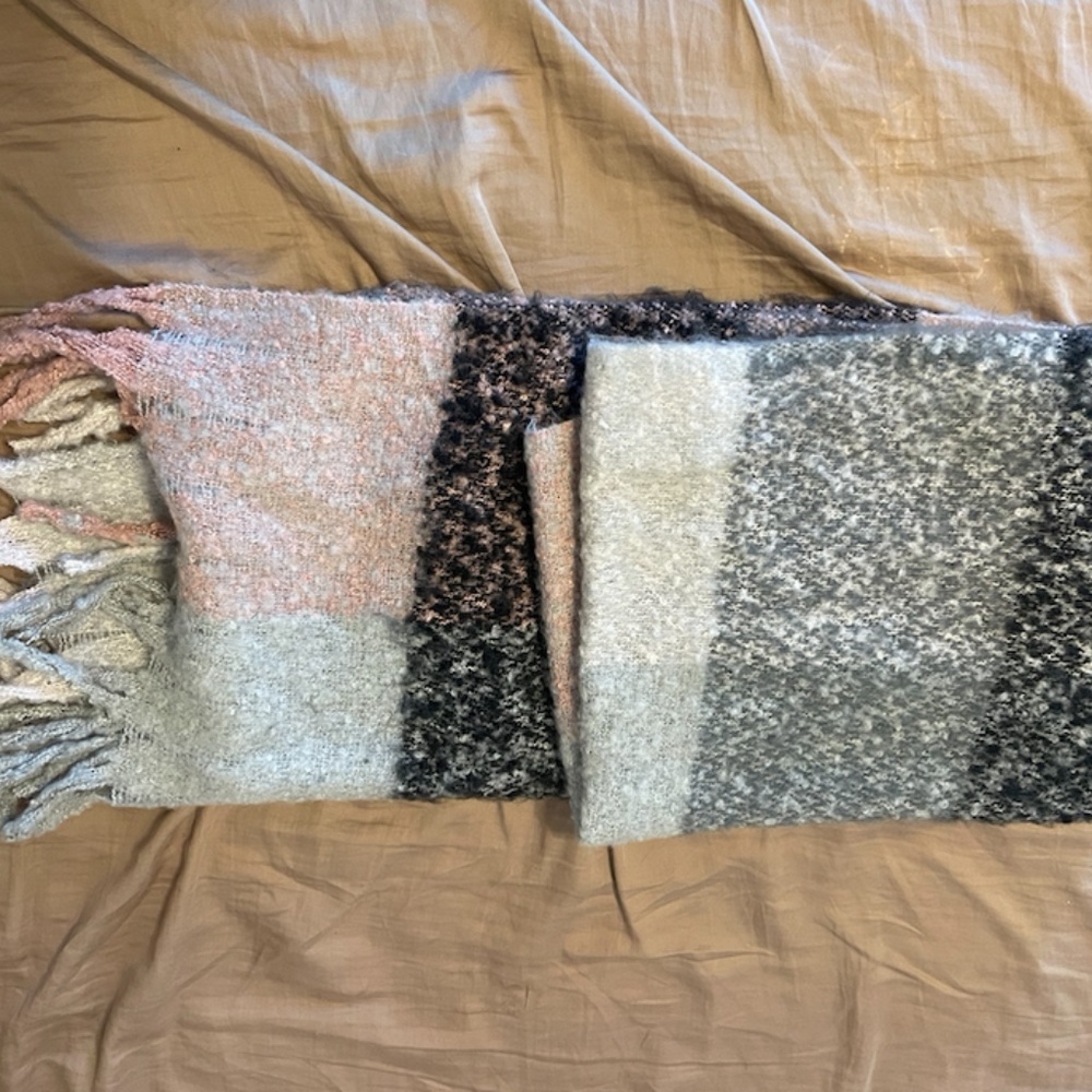 Scarf, pink, grey and black